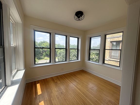 2nd image of 1713 N Humboldt Blvd APT 3