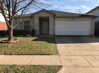 4233 Meadowknoll Dr, Fort Worth, TX 76123