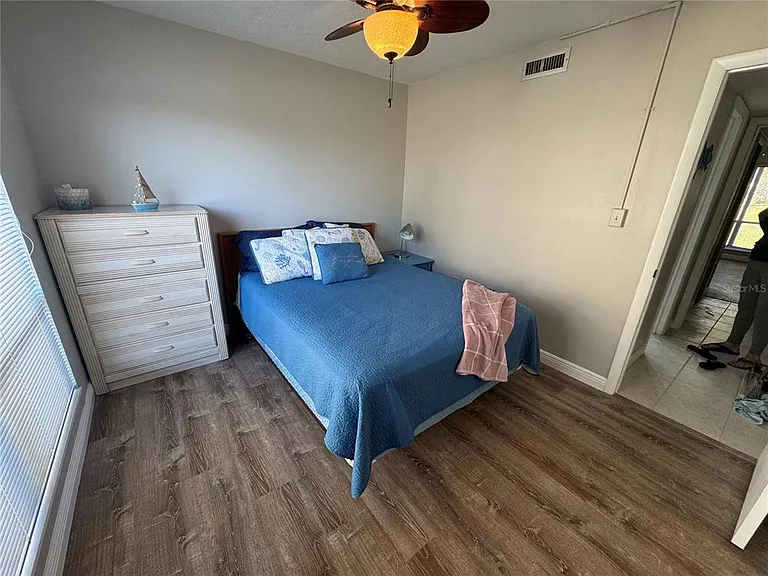 621 Windrush Bay Dr #621 — Photo 29