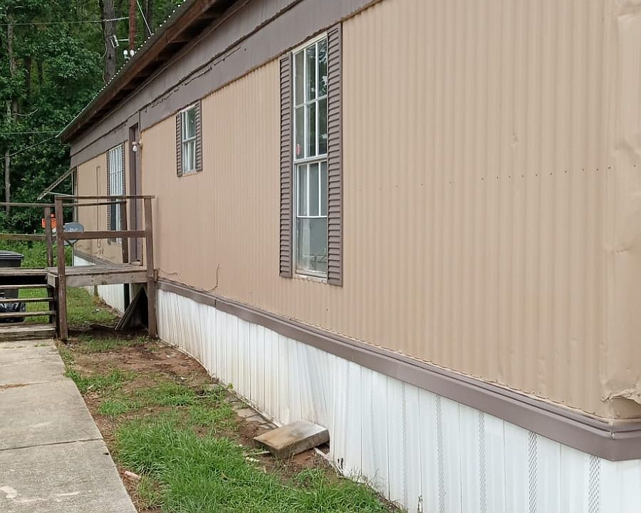 1st image of 1335 Concord St Trlr 11
