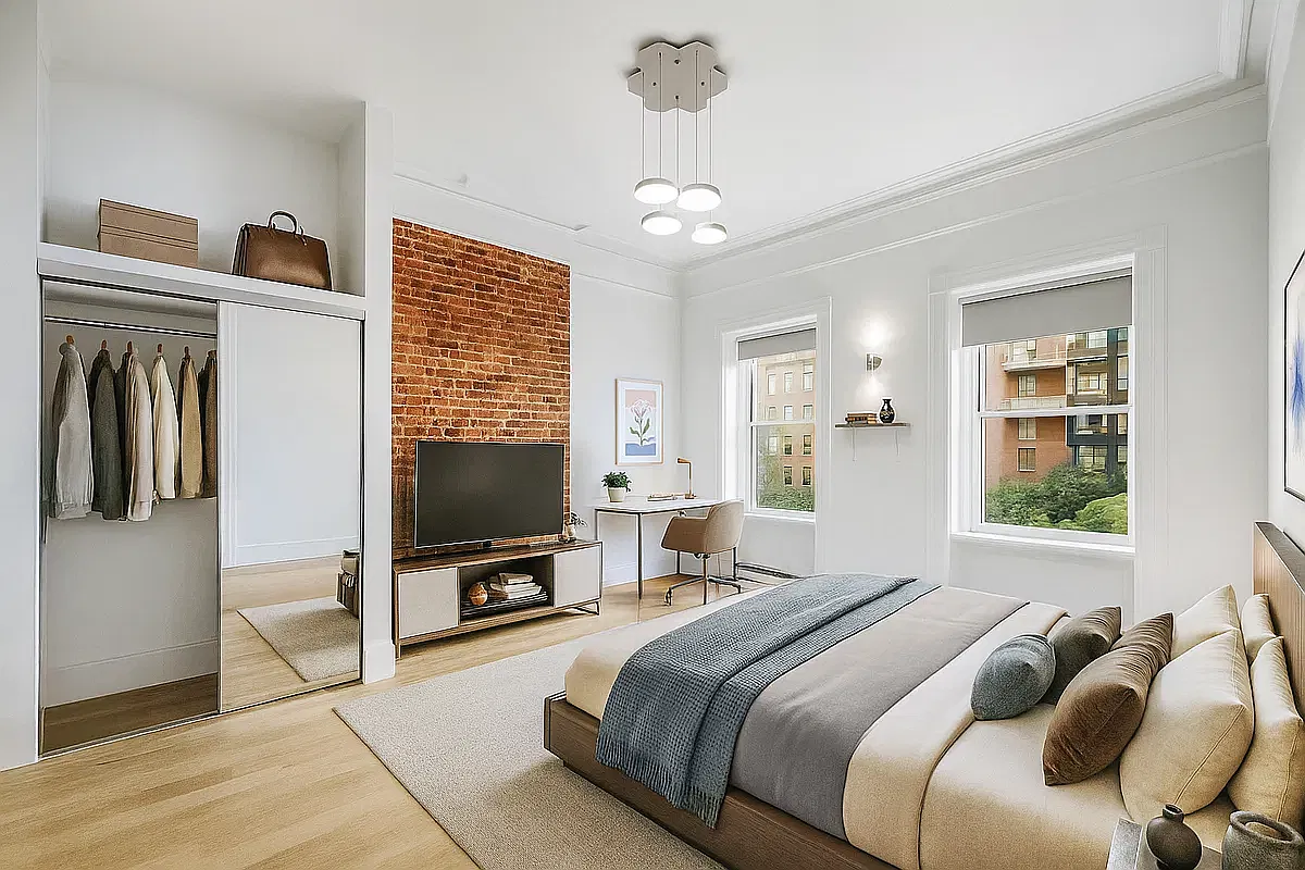 102 West 29th Street — Photo 4