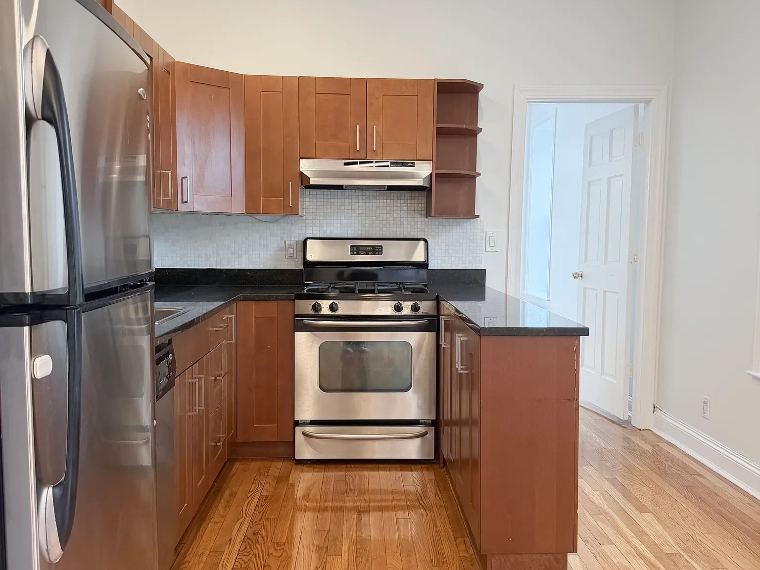 307 Hancock Street — Photo 3