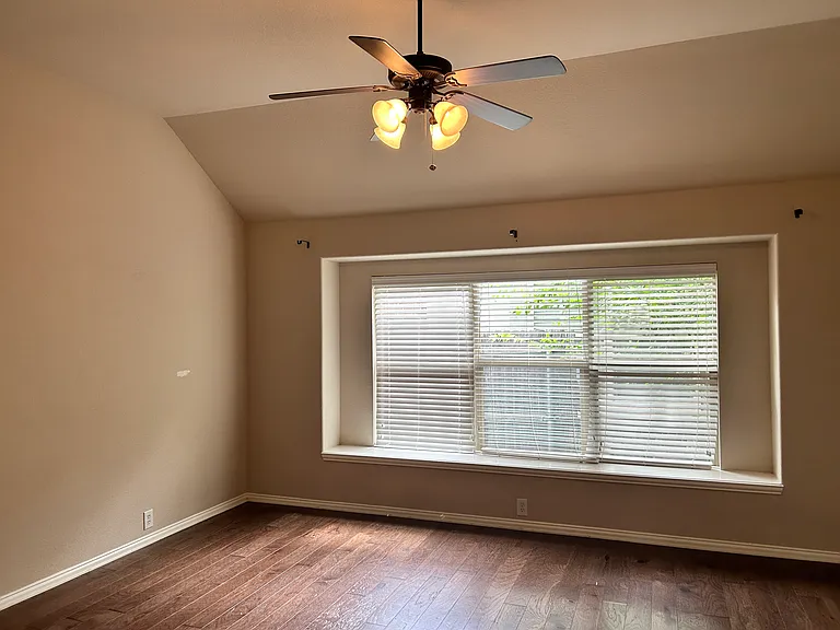 9329 Harrell Dr — Photo 6