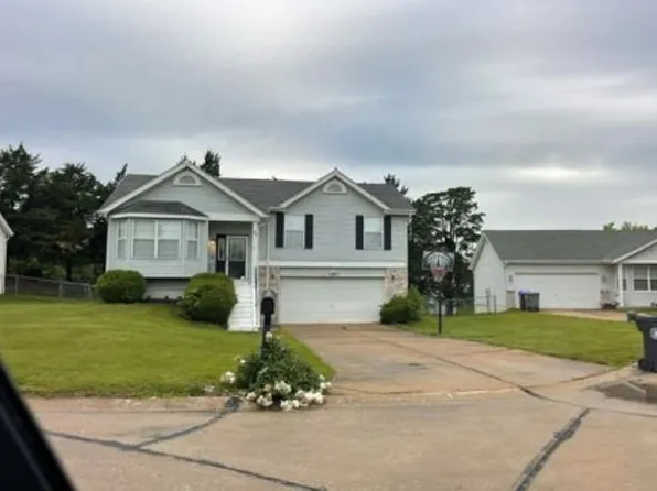 37 Jacqueline Cir, O'Fallon, MO 63368