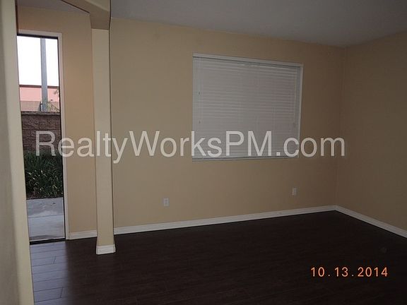 5th image of 27571 Darrington Ave