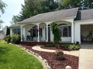 2281 S Hill Dr, Schoolcraft, MI 49087
