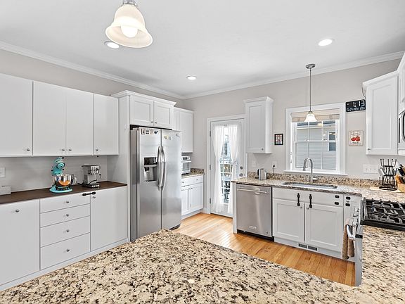 3rd image of 1 Sadler Ave #1