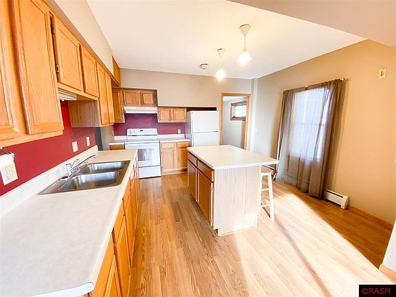 4th image of 1021 Lafayette Ave