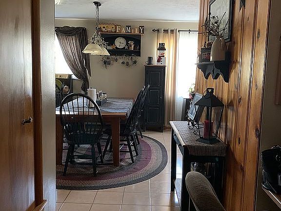 4th image of 1309 Plum St