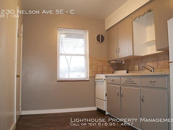 5th image of 2230 Nelson Ave SE APT C