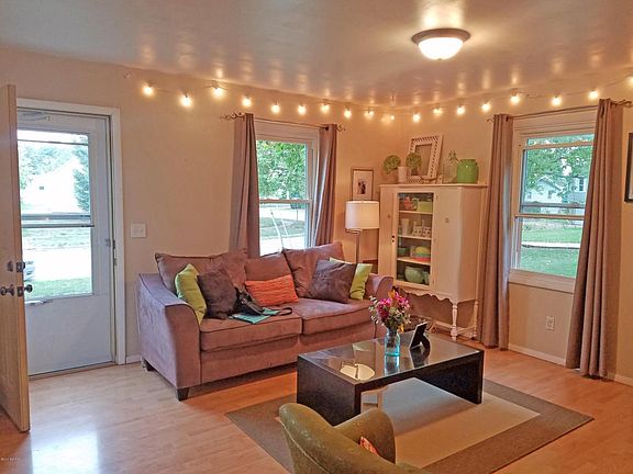 Living room 2