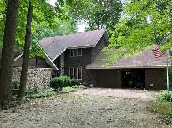 25626 County Road 48, Nappanee, IN 46550