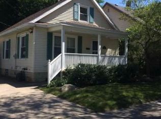 1038 Woodrow Ave NW, Grand Rapids, MI