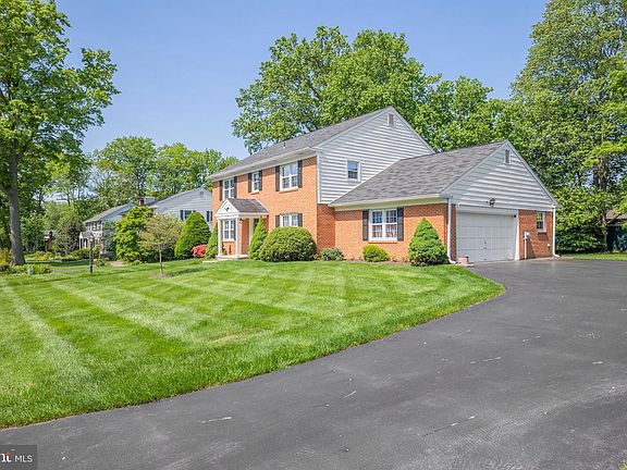 2nd image of 1125 Webster Dr