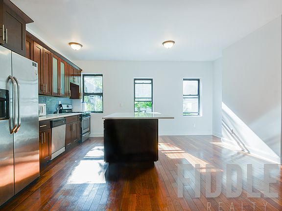 2nd image of 270 Throop Ave APT 1A