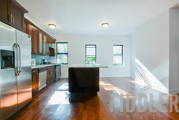Rented by Fiddler Realty | media 2