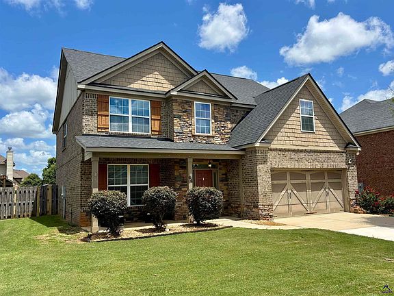 3rd image of 64 Glen Arbor Ln