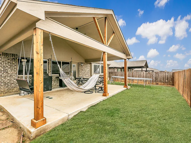 1116 Kingbird Ln — Photo 4