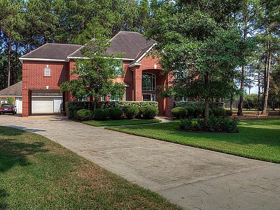2nd image of 15802 Drifting Rose Dr