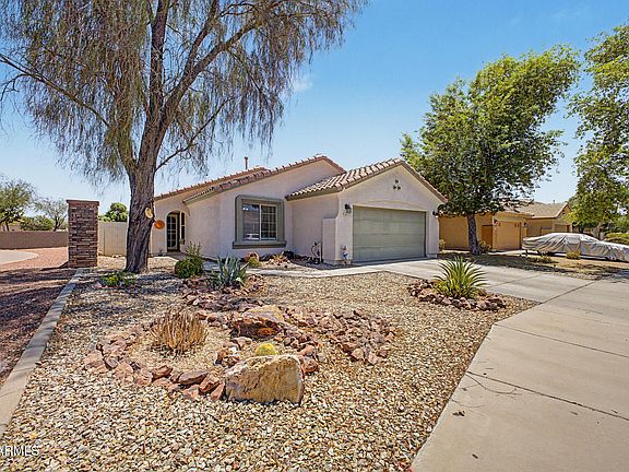 3rd image of 14865 N 139TH Lane