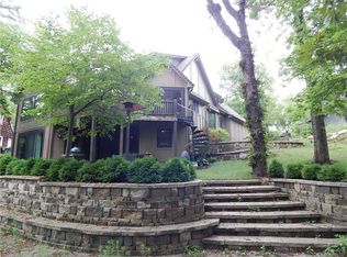 15904 Meadow Ln, Overland Park, KS 66224