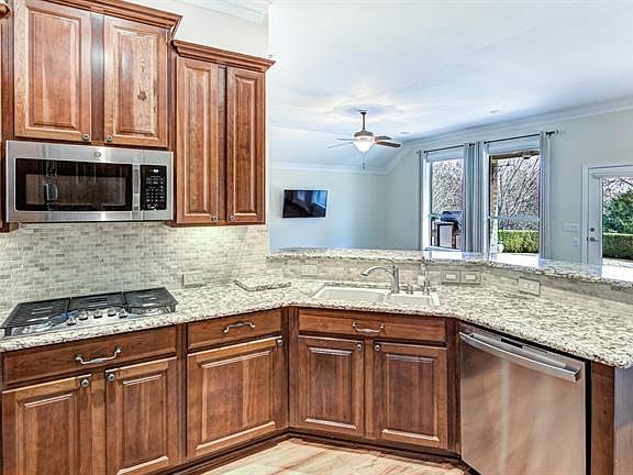 4th image of 433 Long Cove Dr