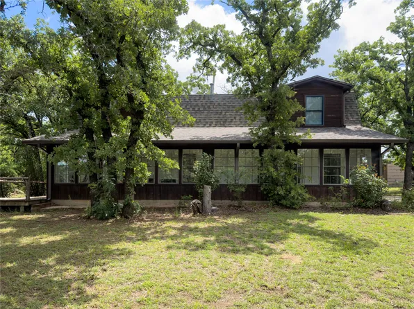1102 NE 23rd St, Mineral Wells, TX 76067