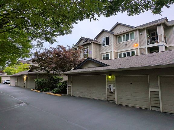 2nd image of 107 164th St SE APT 2-301
