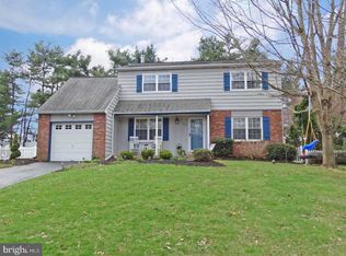 679 Woodlyn Dr, Feasterville Trevose, PA 19053