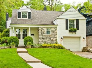 330 Harris Ave, Clarendon Hills, IL 60514