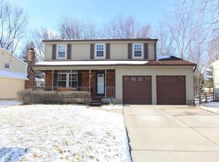 8711 Simpson Ct, Mason, OH 45040