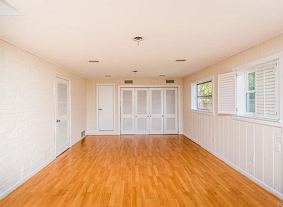 3rd image of 5111 Forest Hill Ave