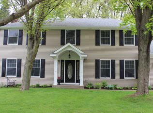 5058 Stoney Brook Rd, Kalamazoo, MI 49009