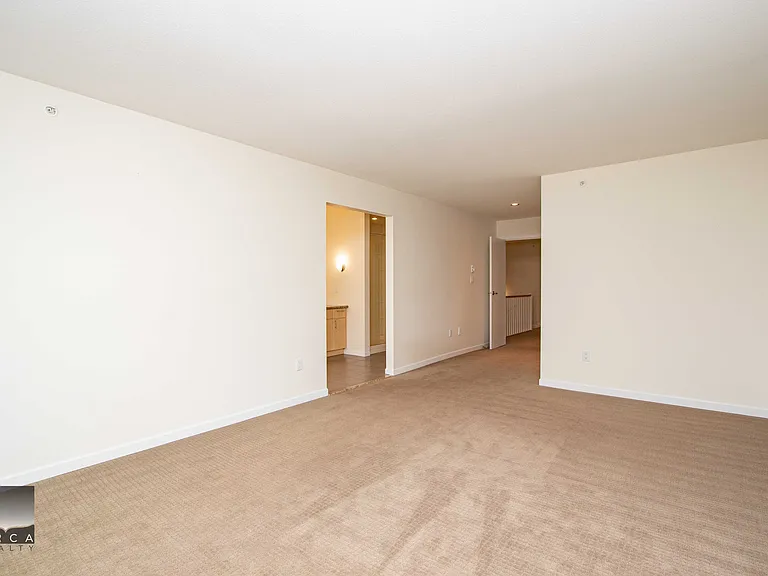3750 Edgemont Blvd — Photo 23