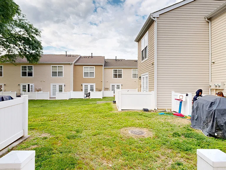 Gayton Pointe Townhomes — Photo 75