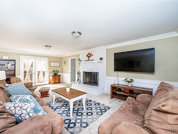 3rd image of 11521 Old Carrollton Ct