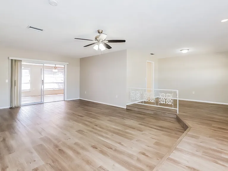 144 Shelley Dr — Photo 4