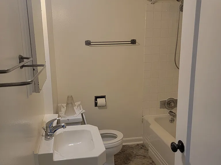 3119 Colby Ave #7 — Photo 4
