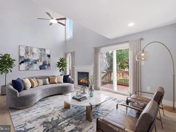 7559 Chrisland Cv, Falls Church, VA 22042