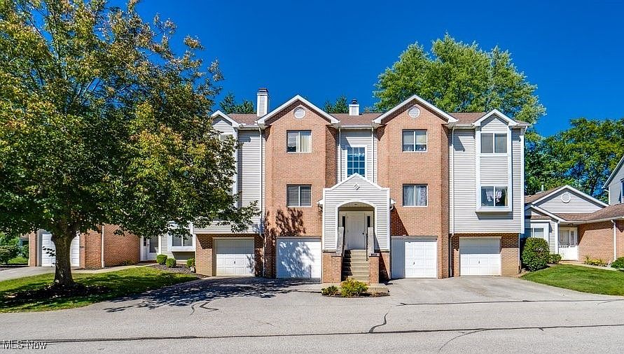 1st image of 349 Village Pointe Dr #2B