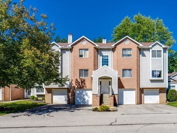 349 Village Pointe Dr #2B, Akron, OH 44313