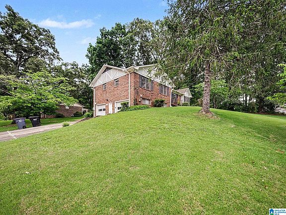 2nd image of 1861 Cedar Crest Rd