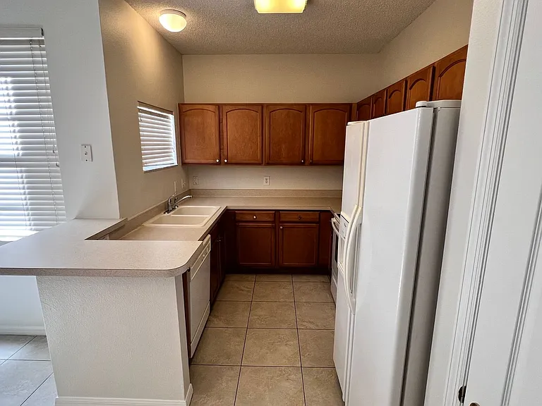 3548 Peppervine Dr — Photo 11