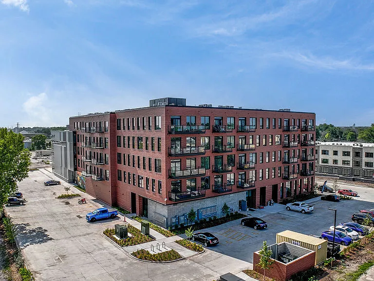 The Common Place Apartments — Photo 9