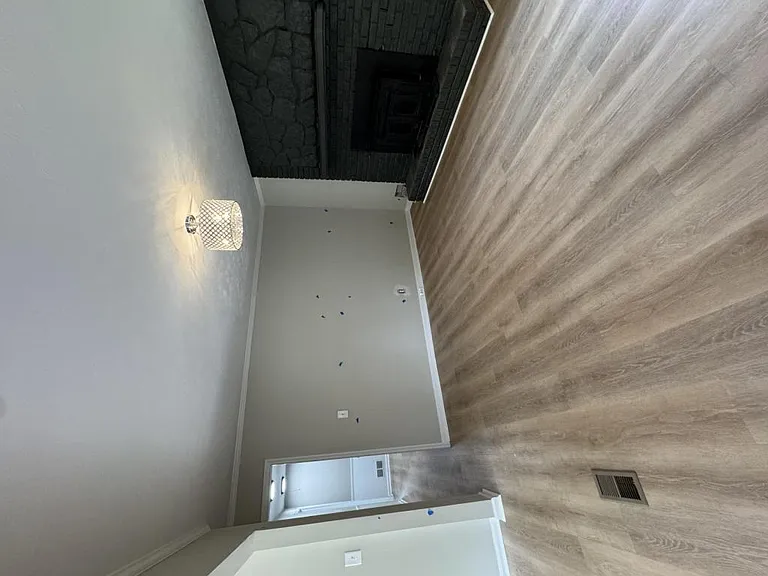 119 Dobbins Cir — Photo 11