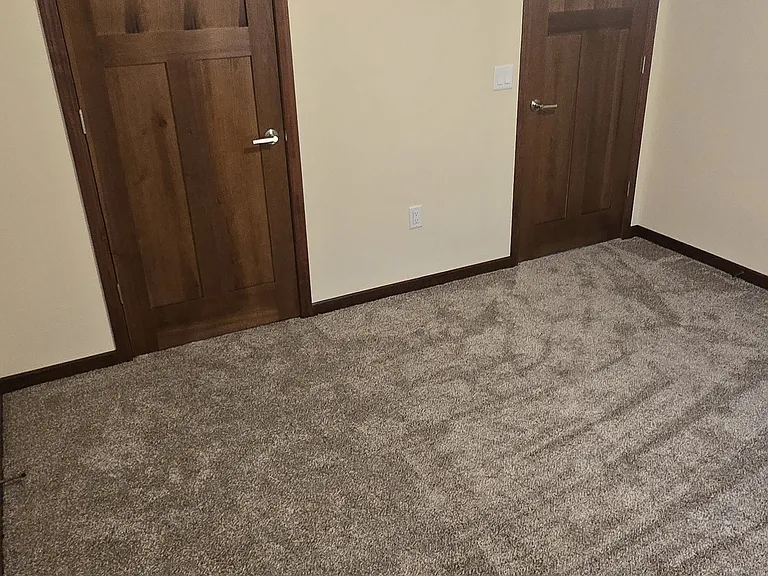 Park Ridge Apartments — Photo 23