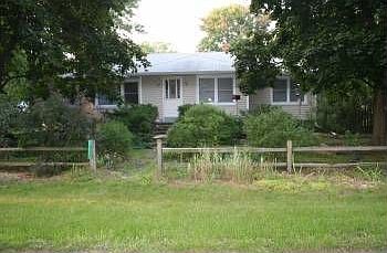 2nd image of 225 Leo Ave