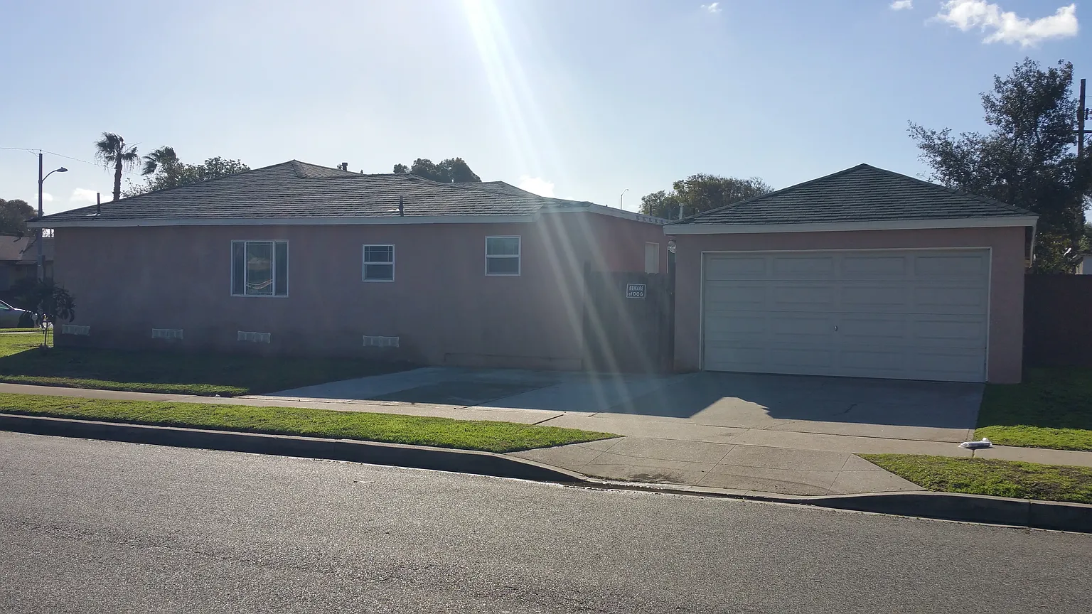 210 Oklahoma Ave NE photo 1