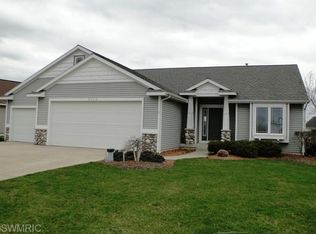 6206 Gemini Ct, Hudsonville, MI 49426