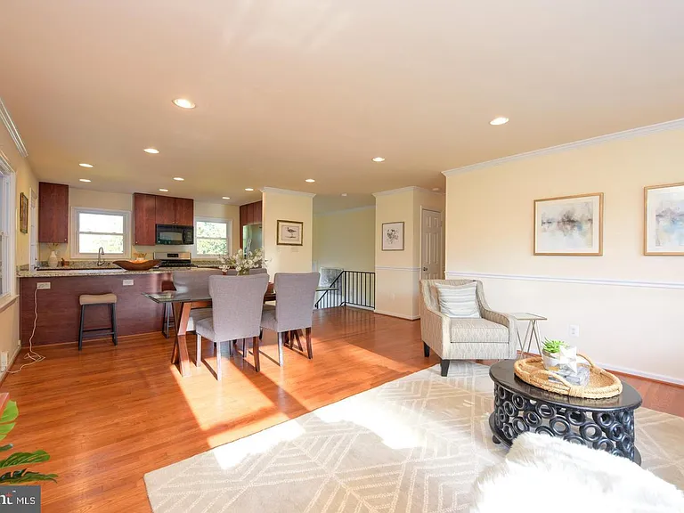 8506 Wagon Wheel Rd — Photo 5